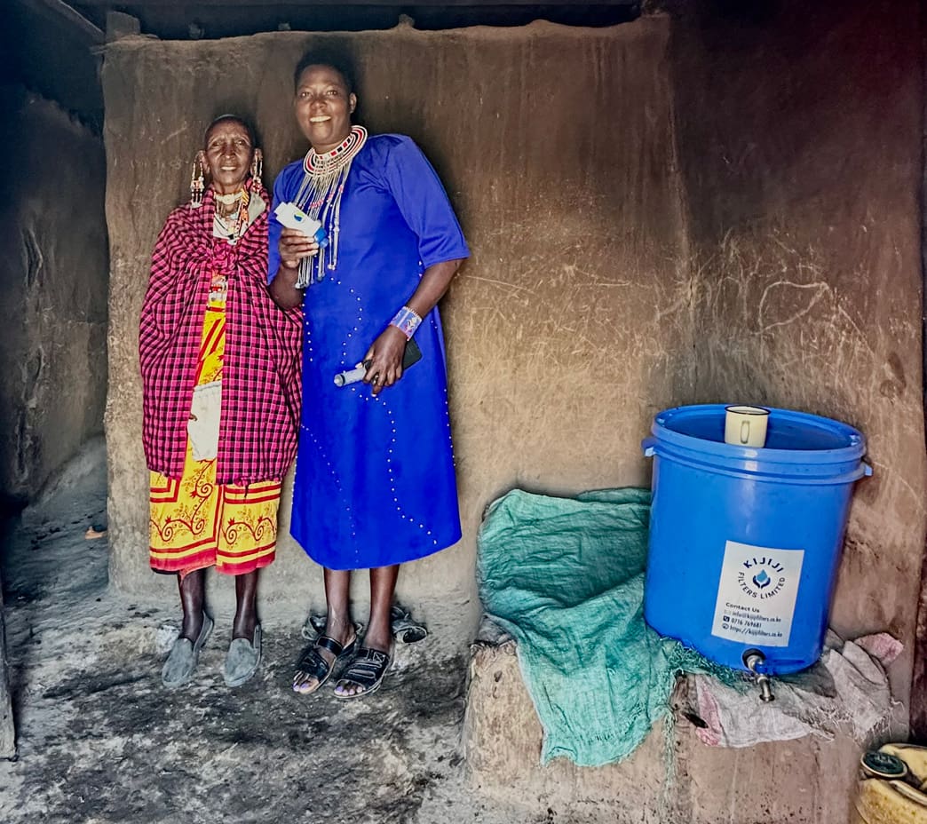 newcopro-communitues-in-kenya-receiving-clean-water-filter-donations-1